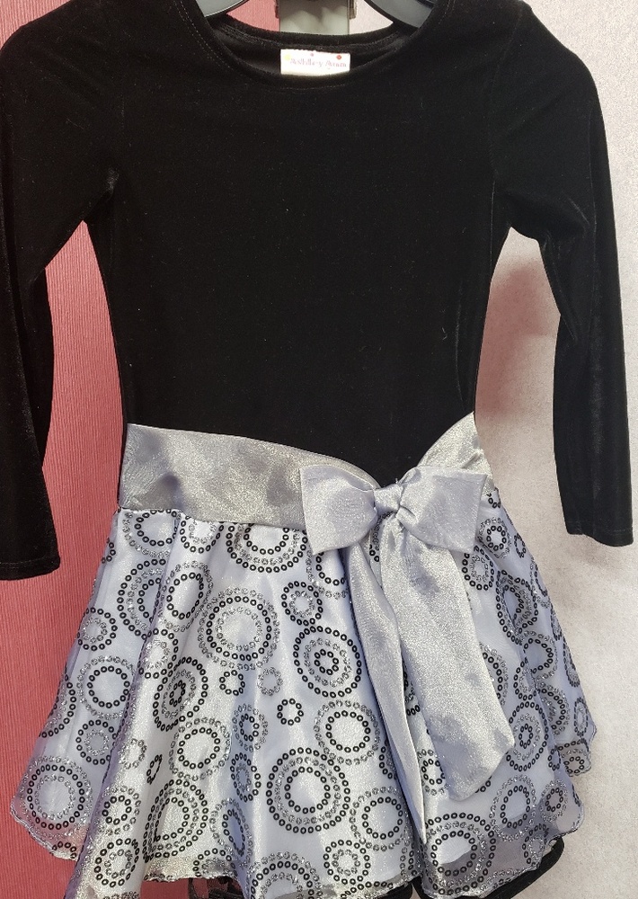 Girls Party Dress (Size 7)